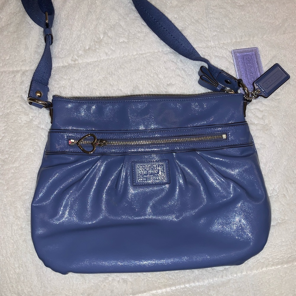 Medium size Coach Purse